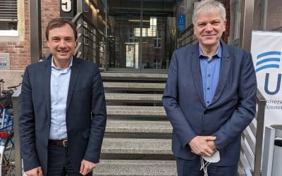 Omikron, Vorbereitungen in den Kliniken, 4. Impfung und Impfpflicht