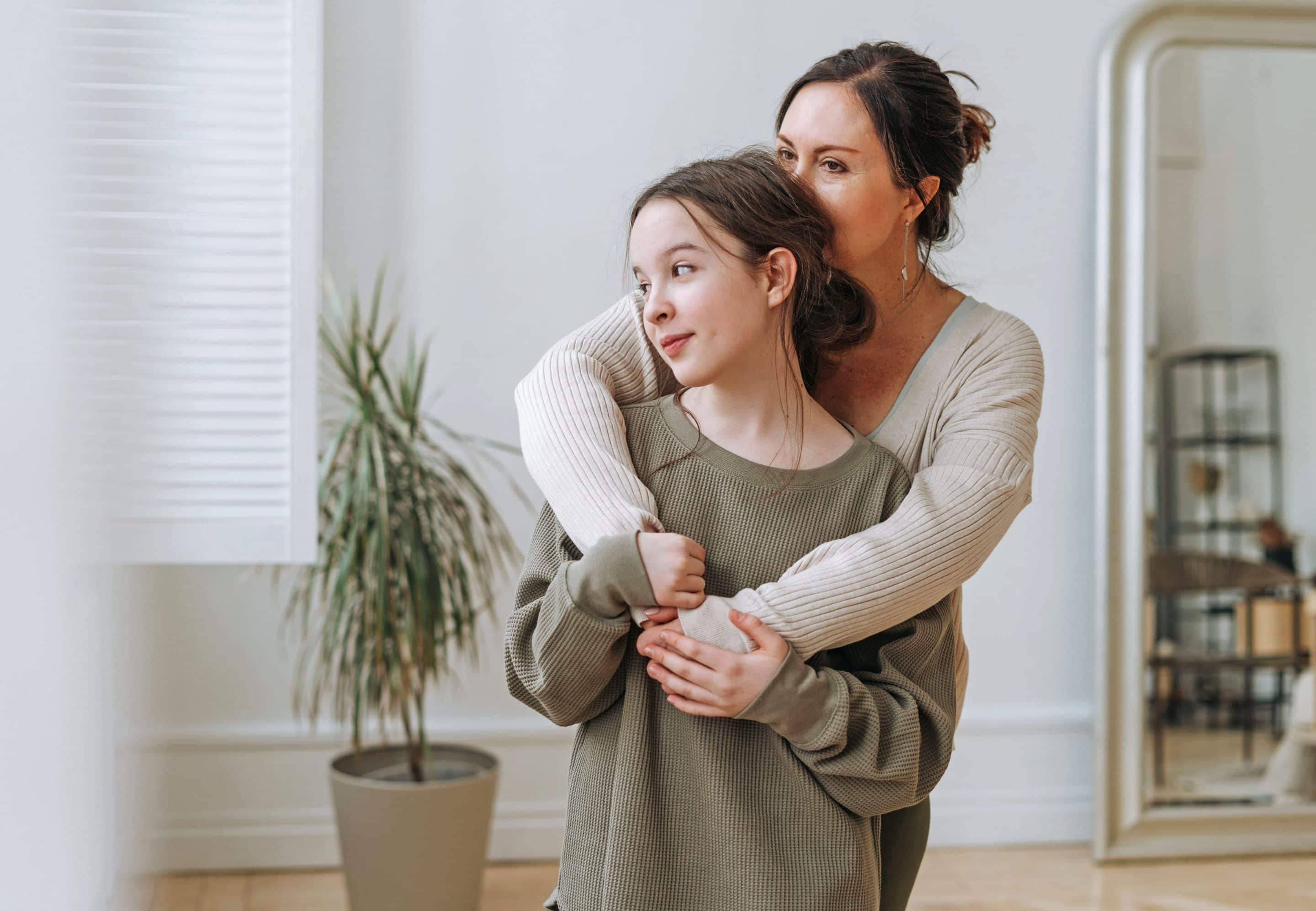 Multipler Sklerose: Ca. 2.000 Kinder und Jugendliche in Deutschland leben mit MS. Für sie ist Halt und Unterstützung durch die Familie besonders wichtig. Foto: djd/Sanofi/Getty Images/Galina Zhigalova