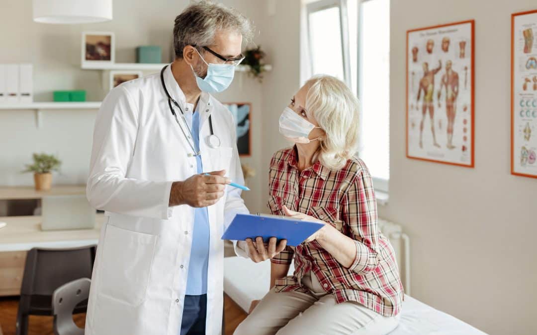 Schilddrüse: Die Schilddrüsenwerte können wichtige Hinweise auf mögliche Erkrankungen geben. Für Patienten sind sie allerdings nicht immer leicht zu verstehen. Foto: djd/www.forum-schilddruese.de/Getty Images/PixelsEffect