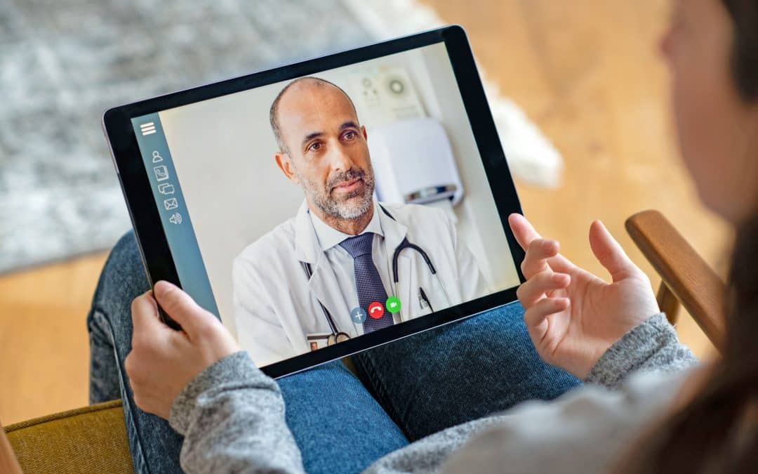 Digitale Medizin: Für telemedizinische Angebote ist die Hälfte der Menschen in Deutschland aufgeschlossen - zumindest bei leichten Erkrankungen. Foto: djd/Sanofi/Getty Images/Ridofranz