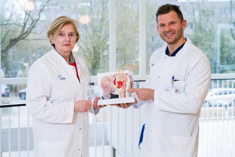 Prof. Claudia Rudack und Dr. Armands Riders aus der HNO-Klinik des UKM sind zu Gast im UKM-OnlineTalk zum Thema Schlafapnoen und ihre Therapien. © Foto (UKM/Wibberg)